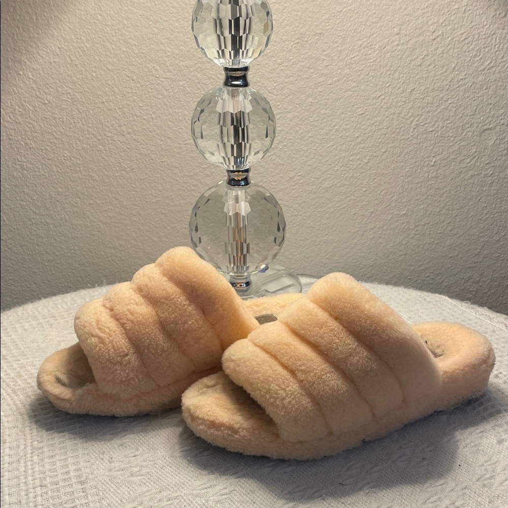 UGG Cream Fluffy Slippers
